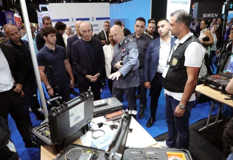 Interior Minister examines cybercrime strategies