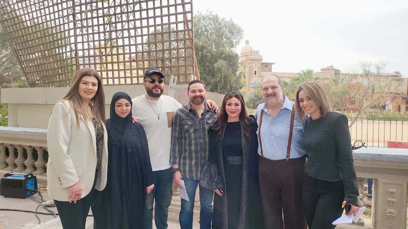 تصوير فيلم الحافي لإلهام شاهين يختتم قريبًا