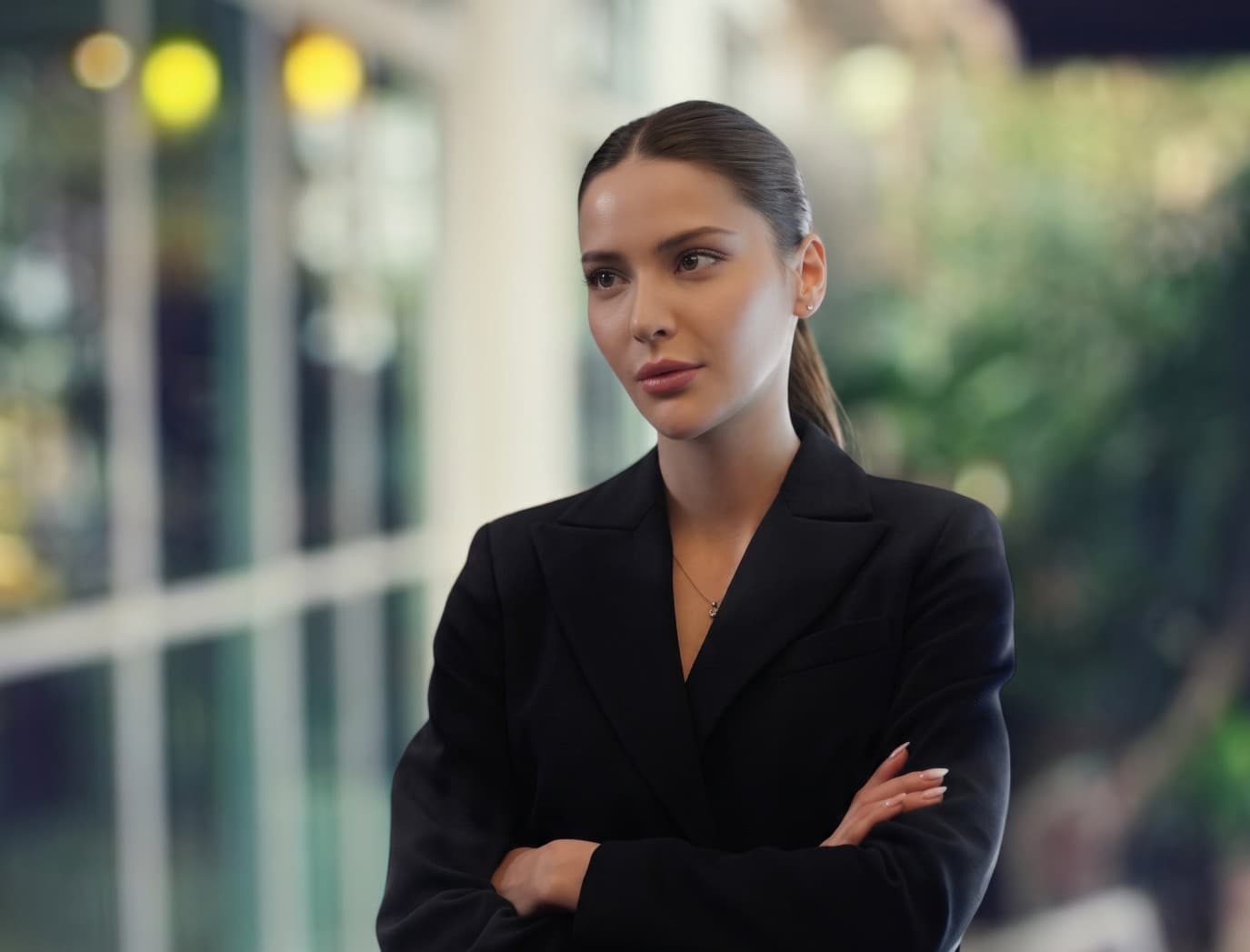 Who is Ełcin Zahra Irm?