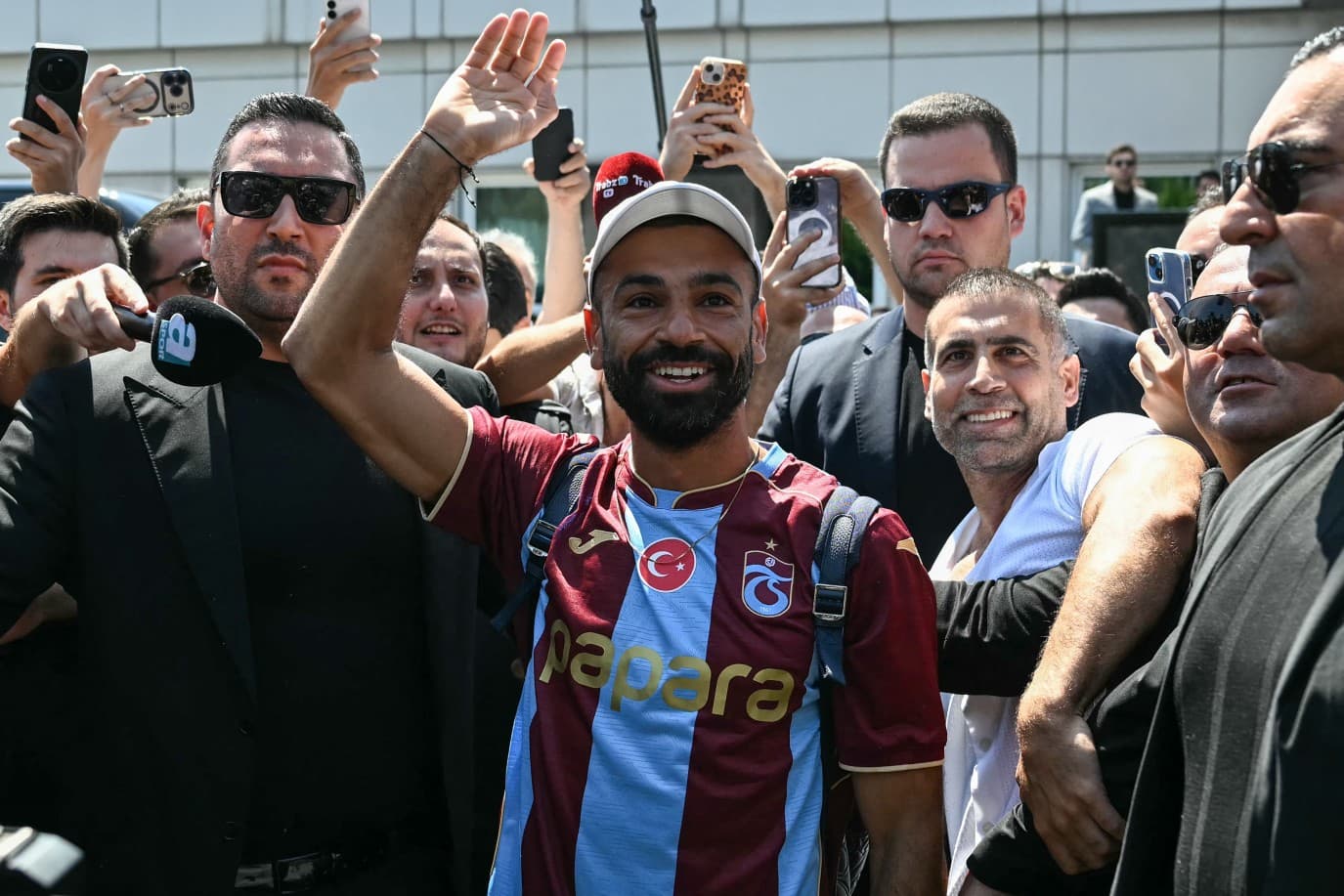 Rami Jameel Performs Turkish Song for Salah