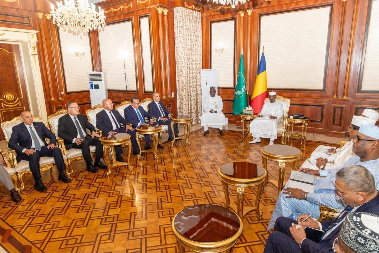 وزير الصحة يواصل إرسال القوافل الطبية إلى تشاد