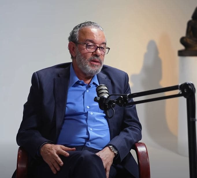 عمرو خفاجي: طه حسين وتوفيق الحكيم رمزان كبيران في القرن العشرين