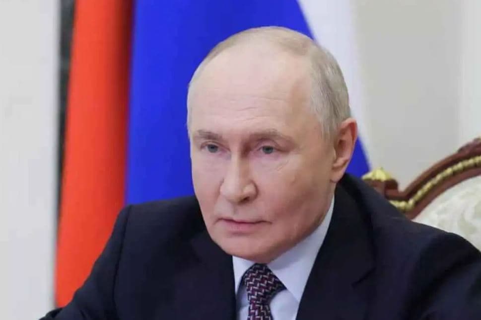 Putin: Russia Will Act if West Seizes Ships