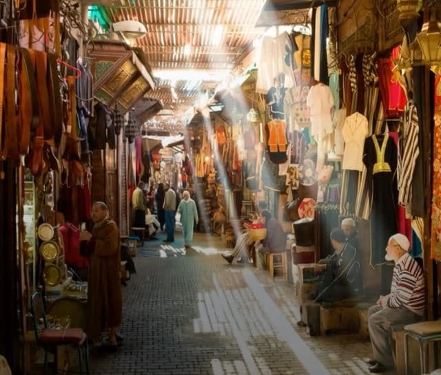 Al-Hibous Market Celebrated in Abu Dhabi