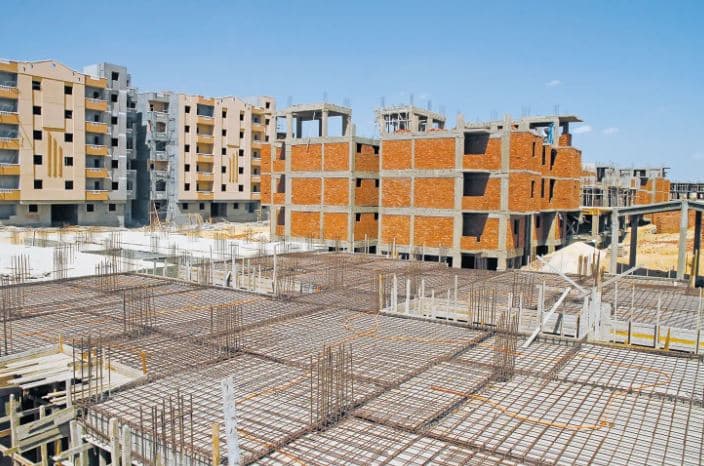 مقاولون يطالبون بتمويل ودفع مستحقات
