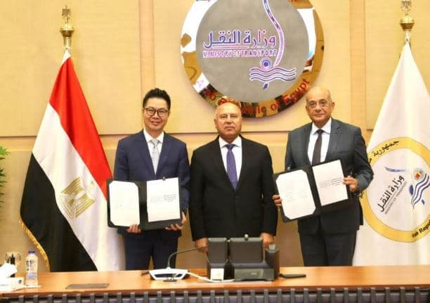 Transport Minister Signs Alexandria Dry Bulk MoU