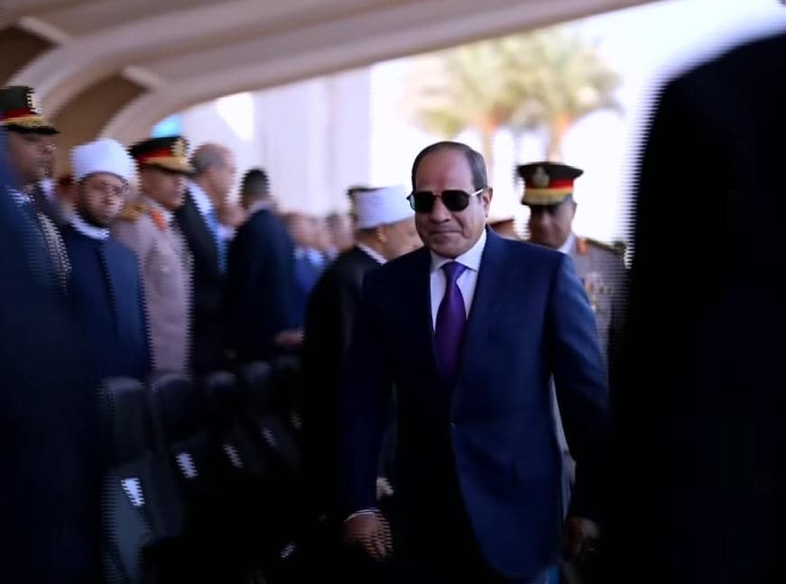 السيسي يتوجه لحفل تخرج الأكاديمية