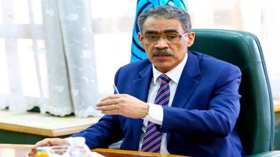 وزارة الإعلام تدعو للمسؤولية على السوشيال ميديا