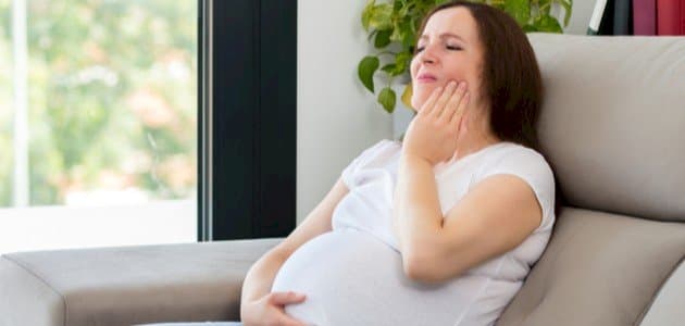 طرق للحوامل لتجنب مشاكل الأسنان