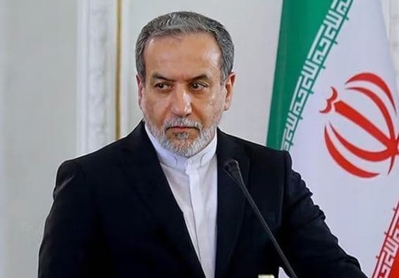 Iran's FM on Strait of Hormuz Interests