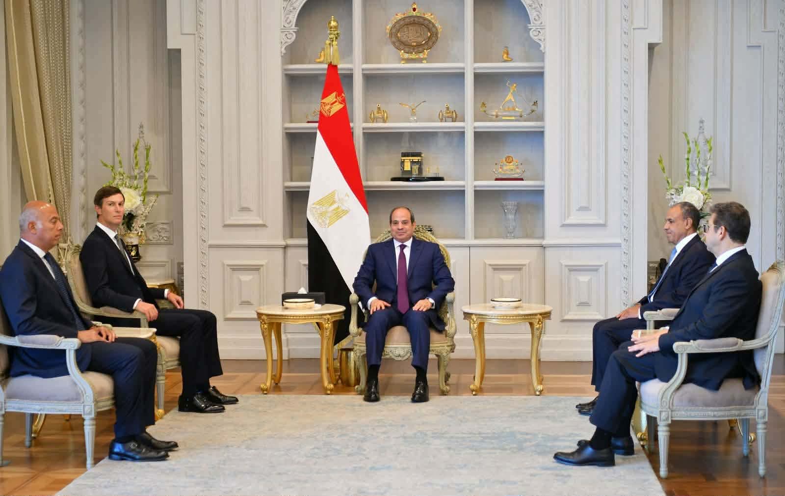 السيسي يستقبل جاريد كوشنر في العلمين وتطورات غزة تتصدر النقاش