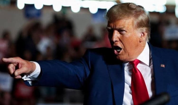 Trump warns Europe of higher tariffs over Canada links