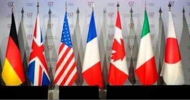 السعودية تدعو إيران لوقف دعم الحوثيين