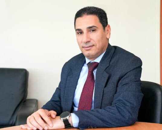 سبب استقبال بعض المواطنين لرسائل التحديث