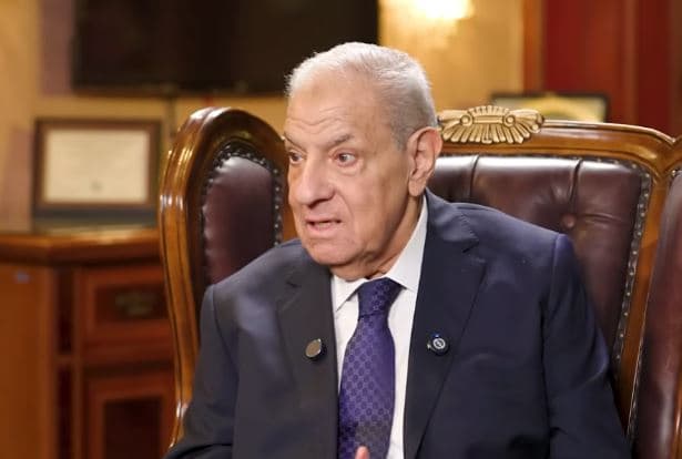 إبراهيم محلب: مصر لا تبيع أصولها وتحول الدعم الإماراتي إلى استثمار