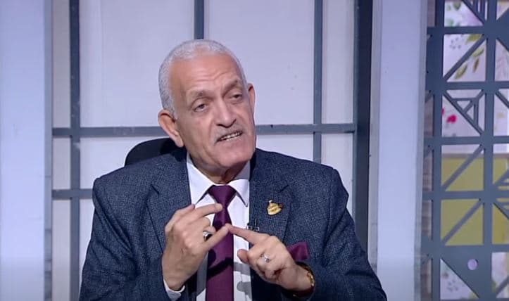 عاطف المغاوري يدعو لتحويل الأجور للاهتمام بالمواطن