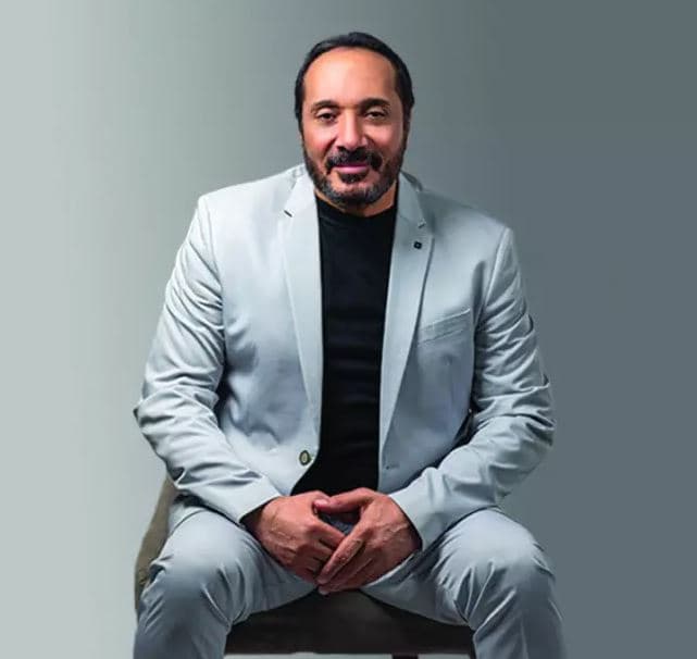 Ali Al-Hagar Performs in Zamalek