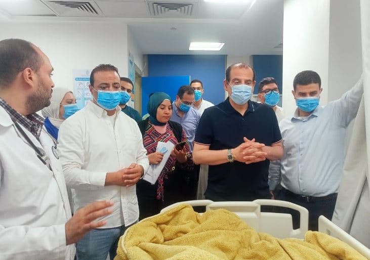 Health Deputy Visits Ismailia Accident Victims