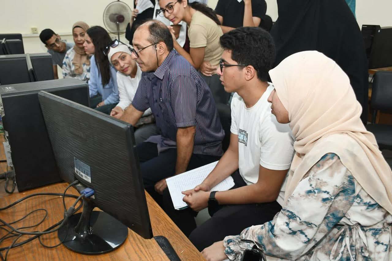 جامعة عين شمس تعالج 620 طالب في المرحلة الثانية