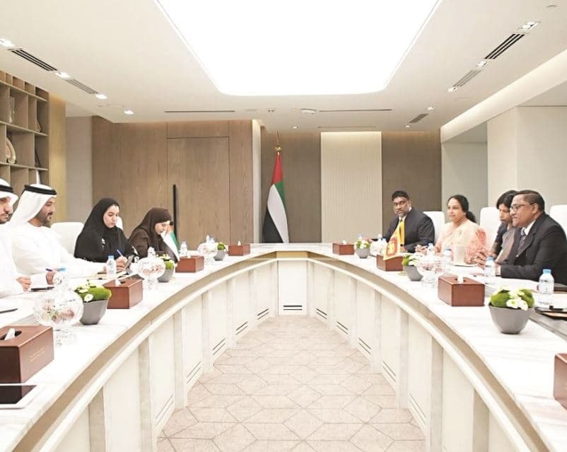 الإمارات وسريلانكا تتباحثان تعزيز التعاون