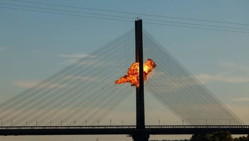 Russian shelling hits Kyiv bridge during Meretz visit