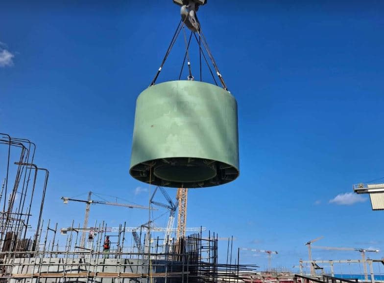 Dabaa 3rd unit installs reactor well lower plate