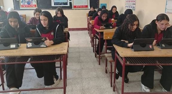 نائب وزير التعليم يثني على تدريس البرمجة للثانوية