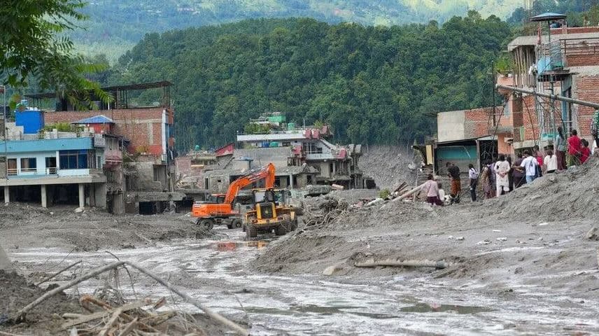 Nepal floods death toll exceeds 900