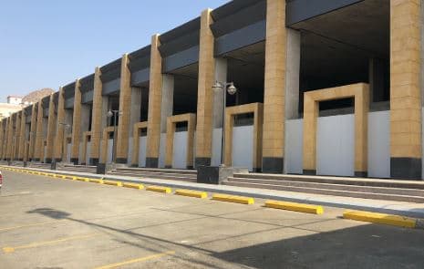 عرض محال تجارية وصيدليات للبيع في 3 مدن جديدة
