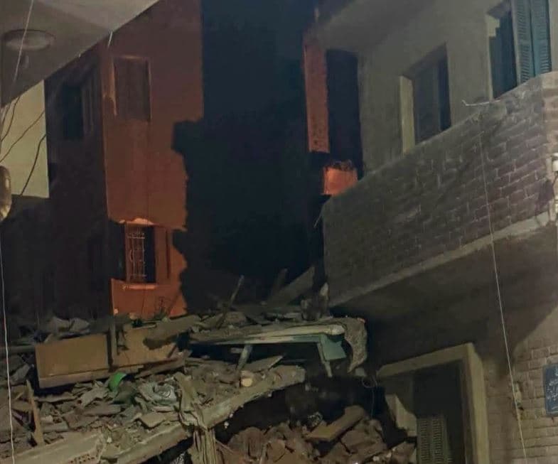 Benha residential building collapses without injuries