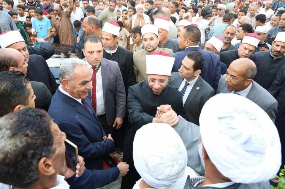 وزير الأوقاف بالمحافظة: حافظوا على الوطن
