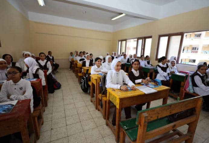 Educational authorities warn students about frequent absences