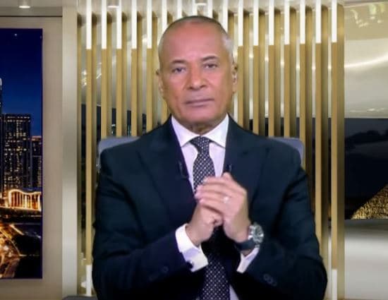 أحمد موسى يطمئن على مصر بعد زيارتها