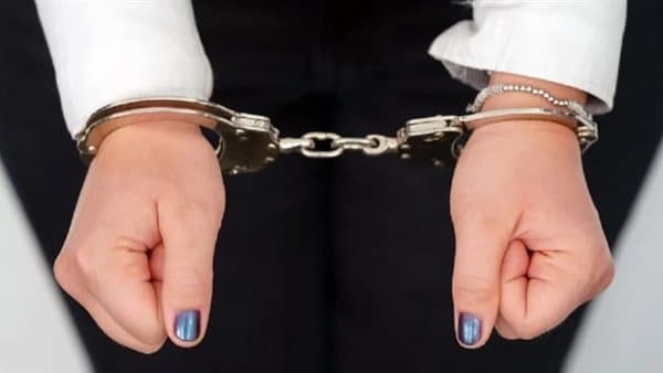 ضبط طليقة فنان مشهور بحيازة مخدرات في نصر
