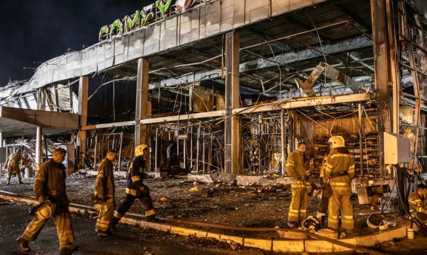 Five killed in Russian strike on Ukraine shopping center