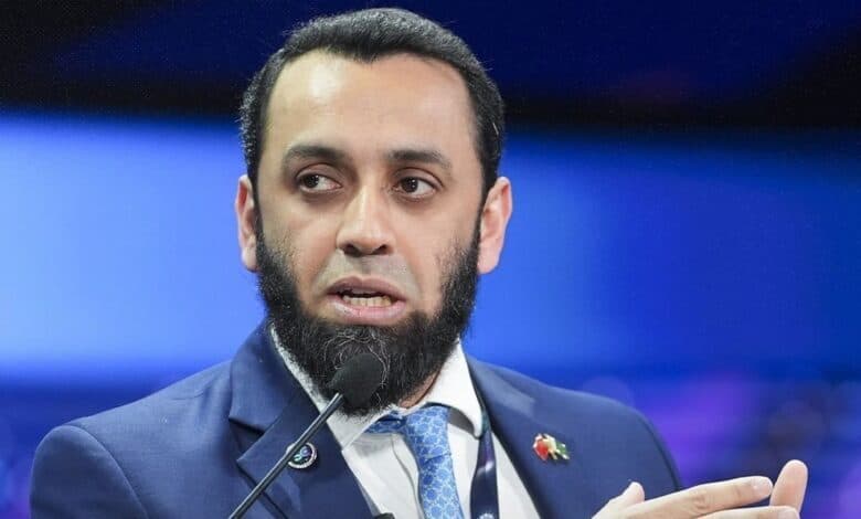 باكستاني: عمران خان بصحة جيدة ويعاد للسجن