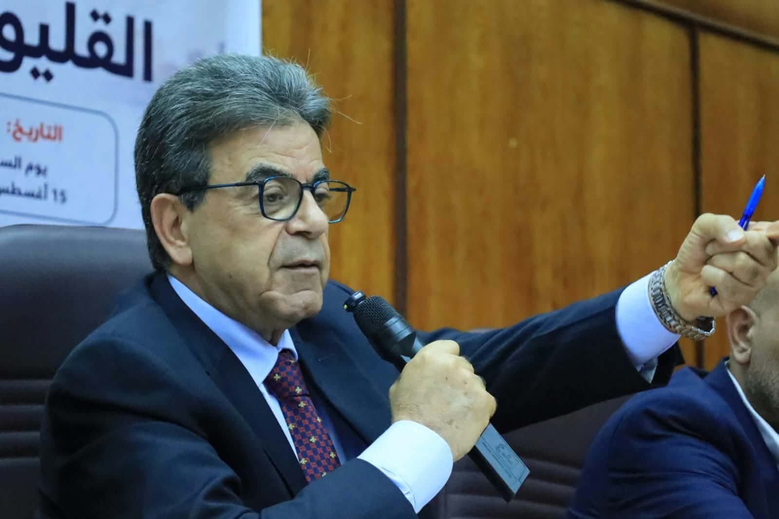 Veterinarians Syndicate Plans Industry Fund