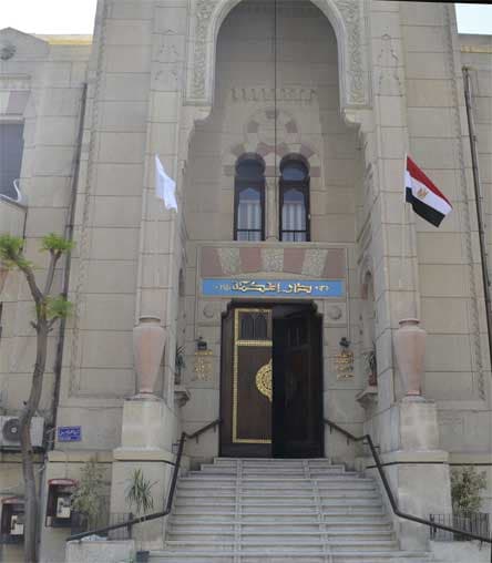 تحذير جديد من الأطباء بشأن قبول كليات الطب