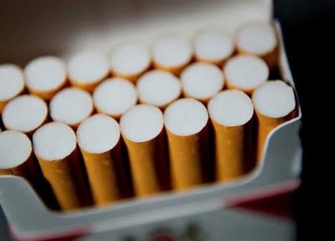 Cigarette Division Chief on Buying Smuggled Cigarettes