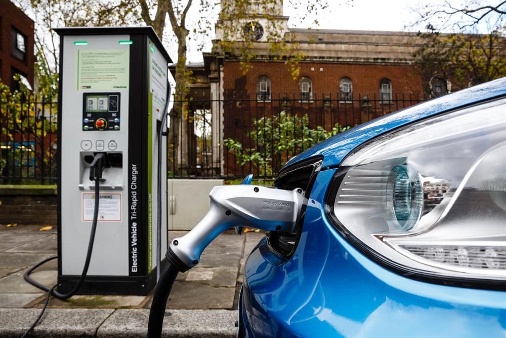 German Agency urges faster EV adoption