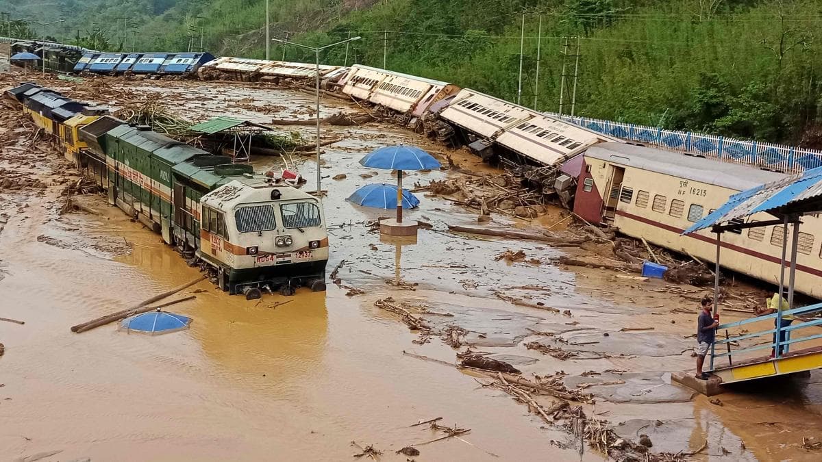 Mudslide in China causes two deaths and missing persons