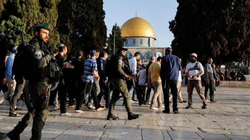 Jerusalem Waqf: Settlers enter Al-Aqsa