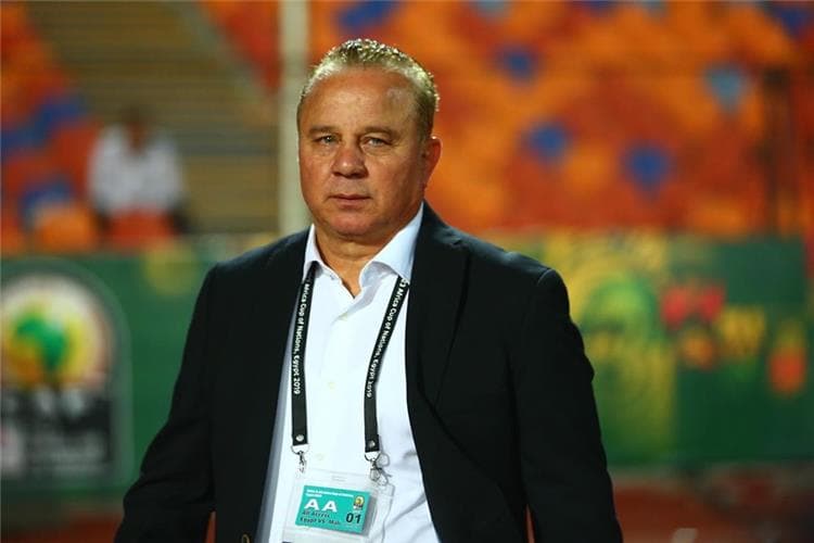 شوقي غريب يُعين مديرًا فنيًا لاتحاد الكرة