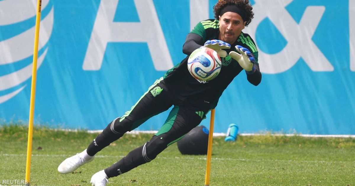 Legendary goalkeeper set for sixth World Cup