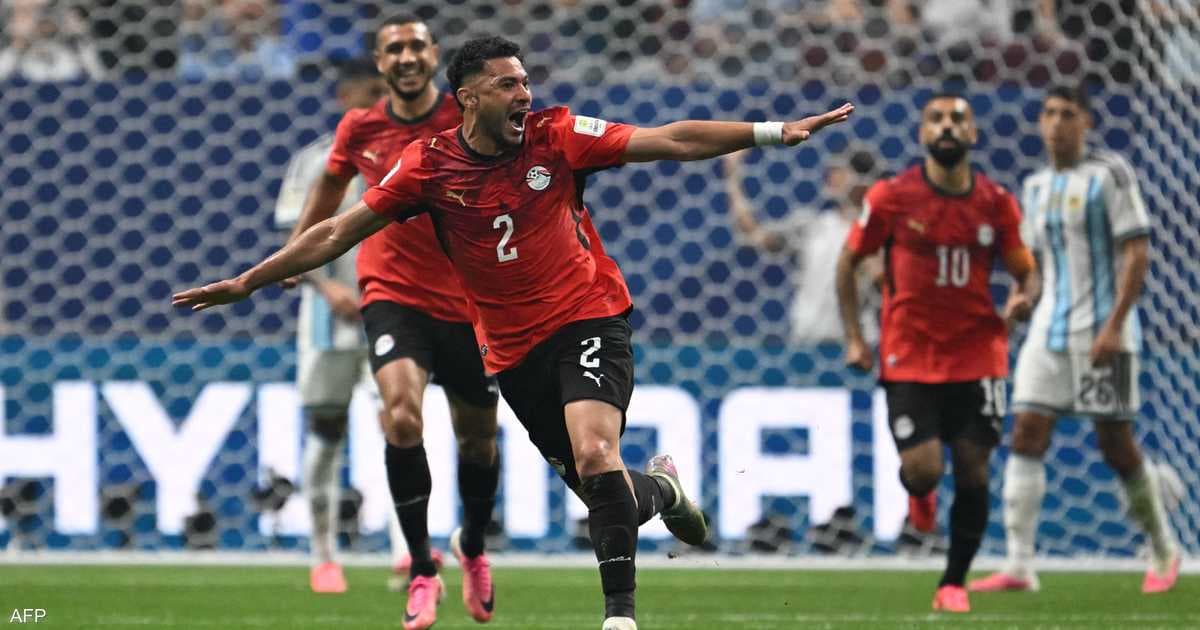 انتهاء الشوط الأول من مباراة مصر والأرجنتين بتقدم مصر 1-0
