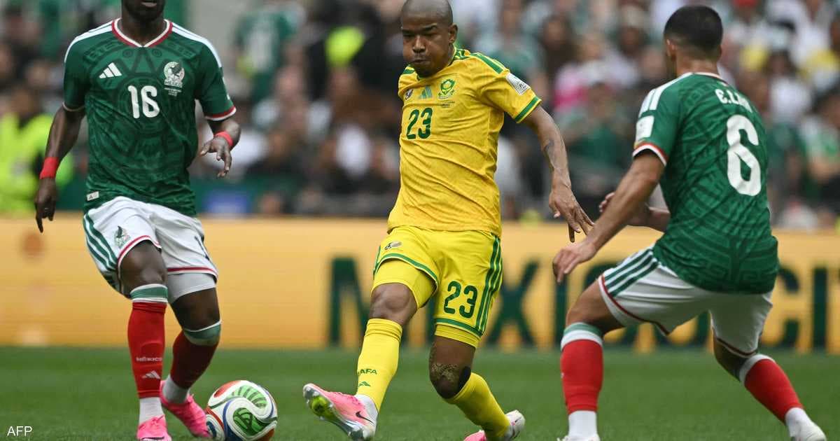 وفاة نجم منتخب جنوب إفريقيا بعد أيام من مشاركته في المونديال
