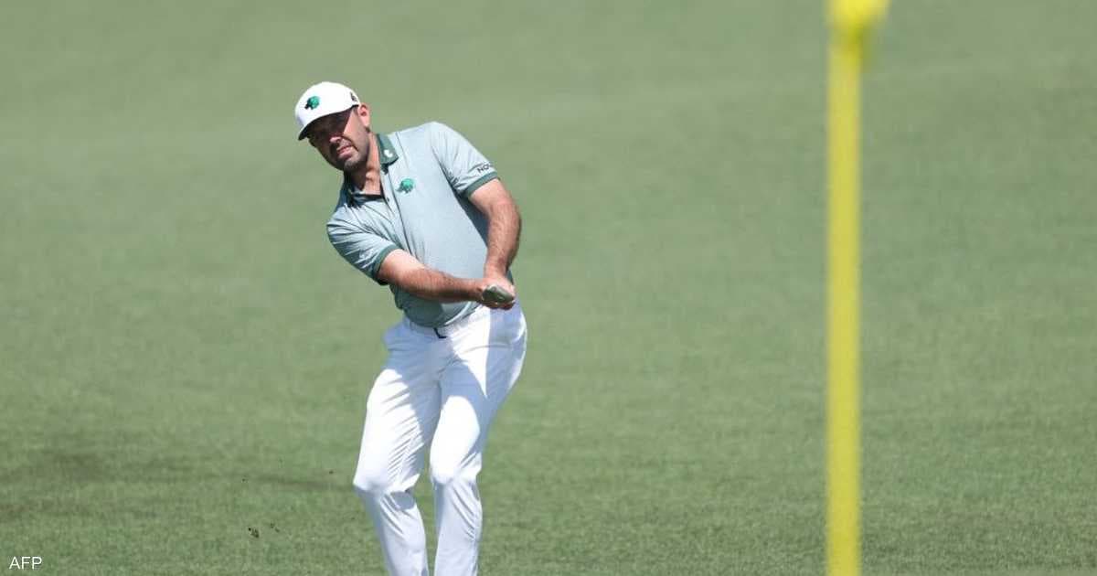 Fish bites golf ball player results in penalty