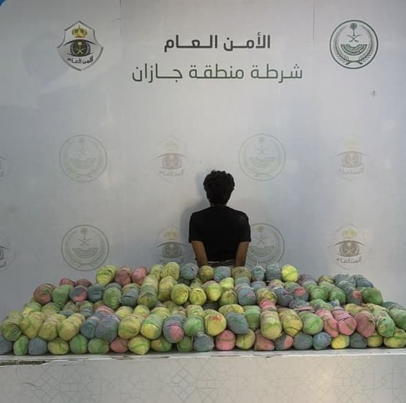 Jazan Seizes Illegal Qat and Arrests Six