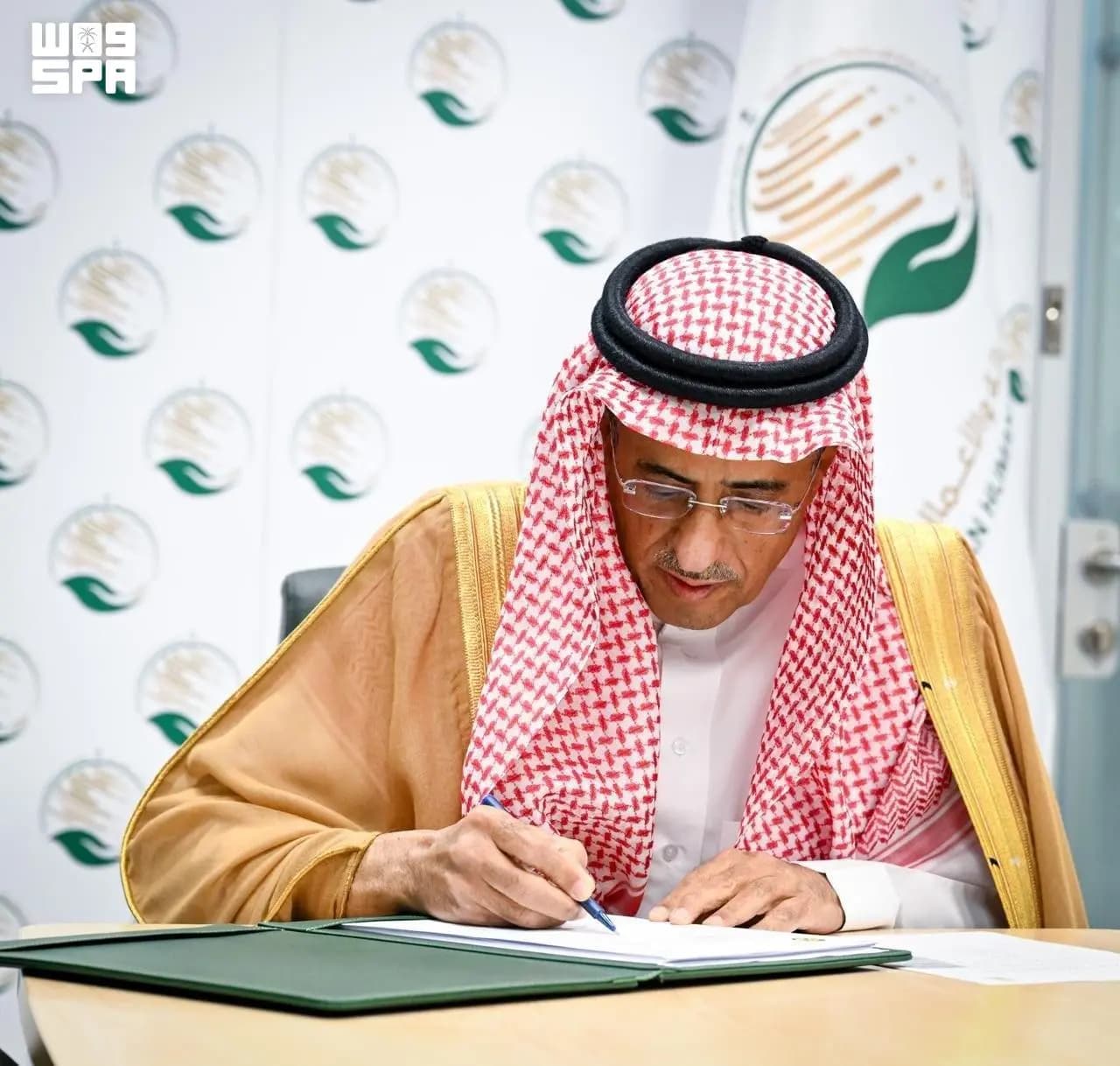 King Salman Center funds 11 Yemen healthcare projects