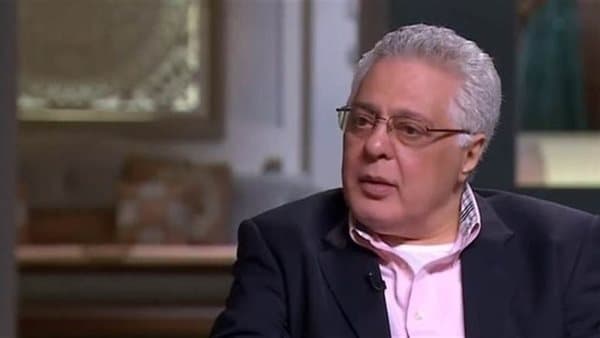 توفيق عبد الحميد ينفي وفاته ويقدم بلاغا
